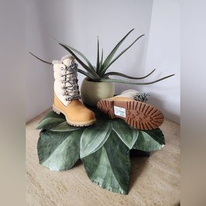 Women’s Timberland size 7-1/2, wheat color